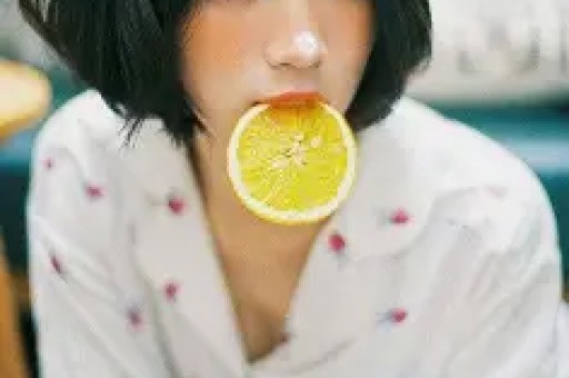 网红直播卖惨翻车虚假深情割韭菜这出戏演砸了!-第1张图片- 网红直播卖惨翻车虚假深情割韭菜这出戏演砸了!-第1张图片-